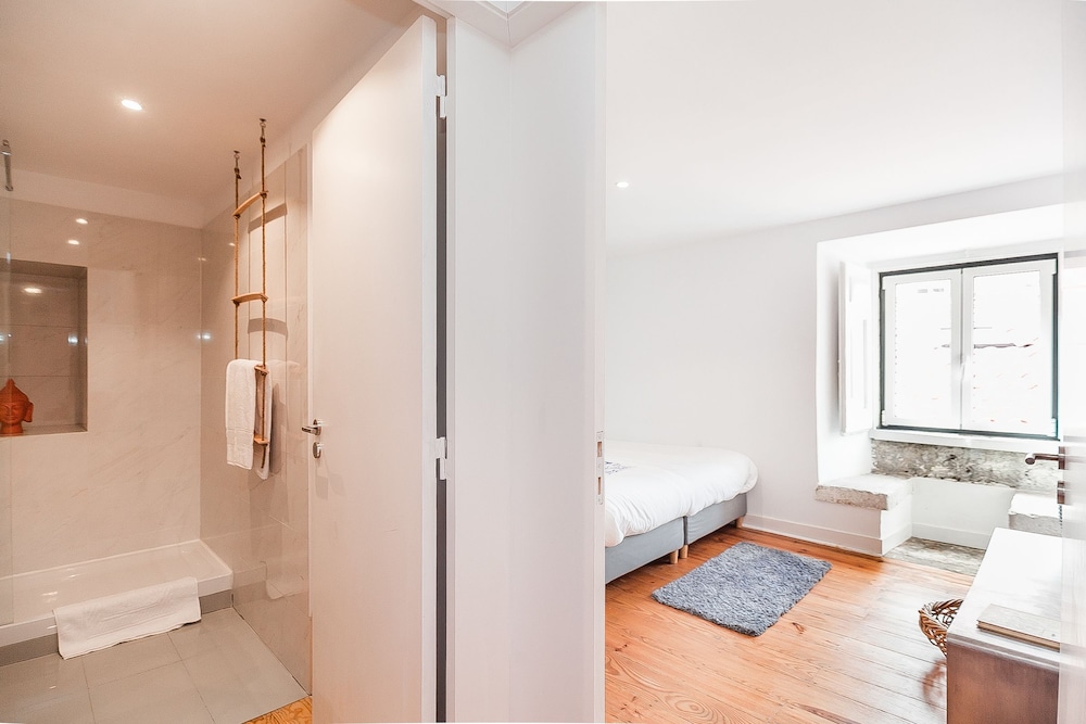 Traditional Apartment, 1 Bedroom, Courtyard View photo 2
