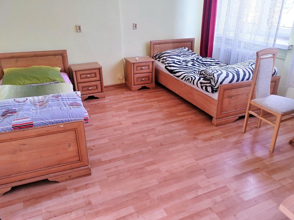 Basic Twin Room photo 1