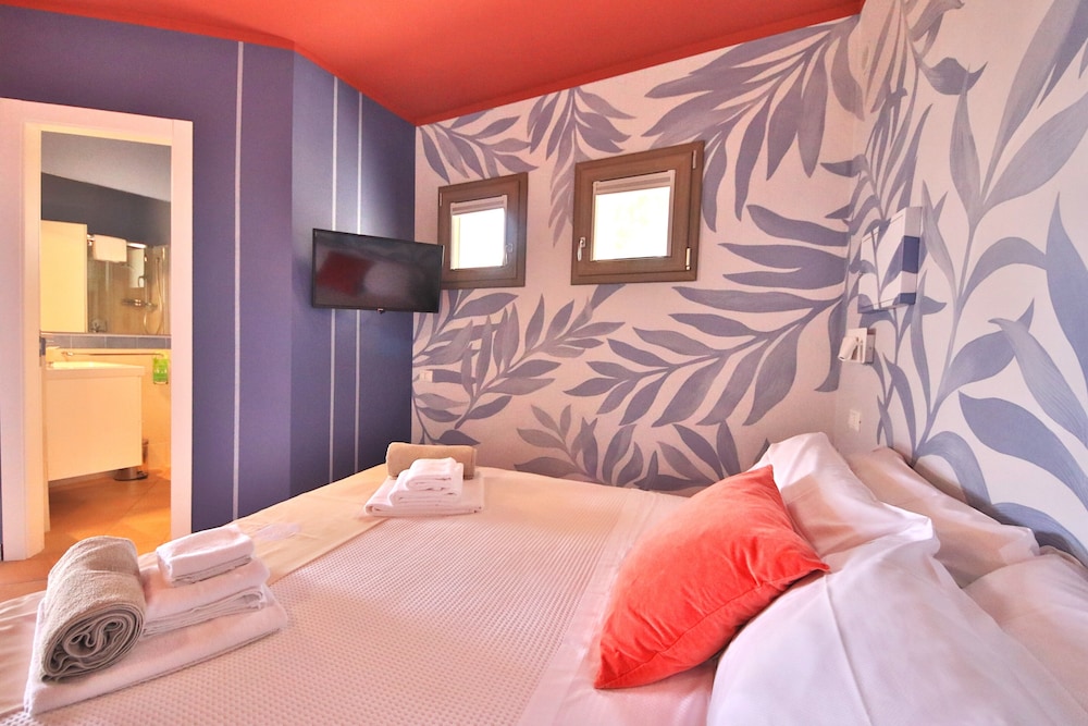 Deluxe Room, Terrace - Photo 7