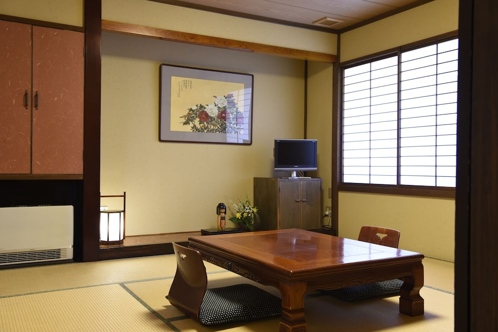 Japanese Style Room - 8 tatami-mats, Shared Bathroom, Private Toilet with Joshu Beef Dinner photo 1