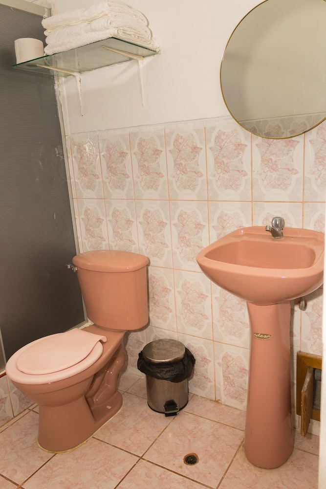 Triple Room (Aire Acondicionado) photo 3