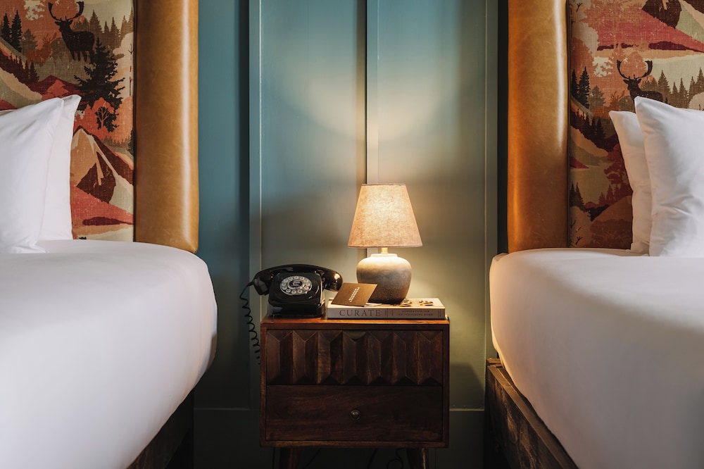 The Classic Room - Photo 3