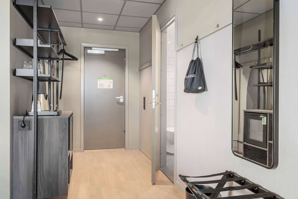 Junior Suite, Multiple Beds, Non Smoking - Photo 4