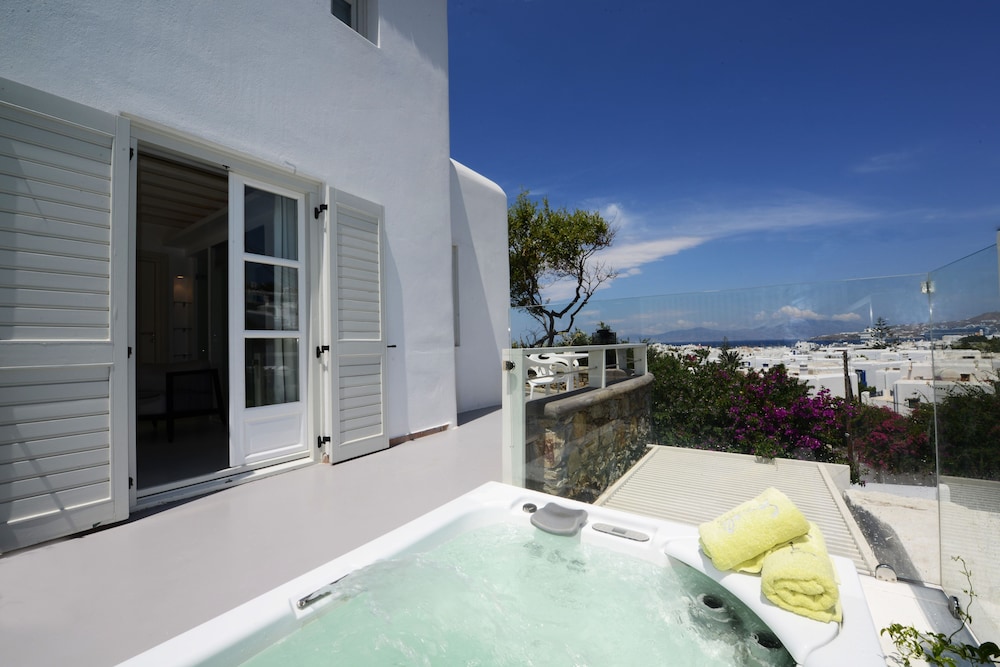 Panoramic Suite (Semeli)
