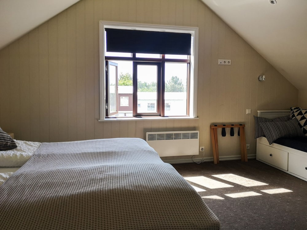 Family Quadruple Room, Private Bathroom (Classic) photo 2