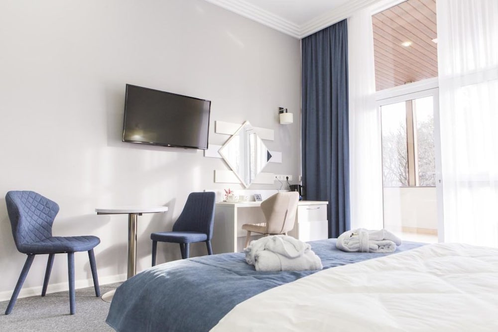 Superior Double Or Twin Room, Balcony, Lake View photo 2