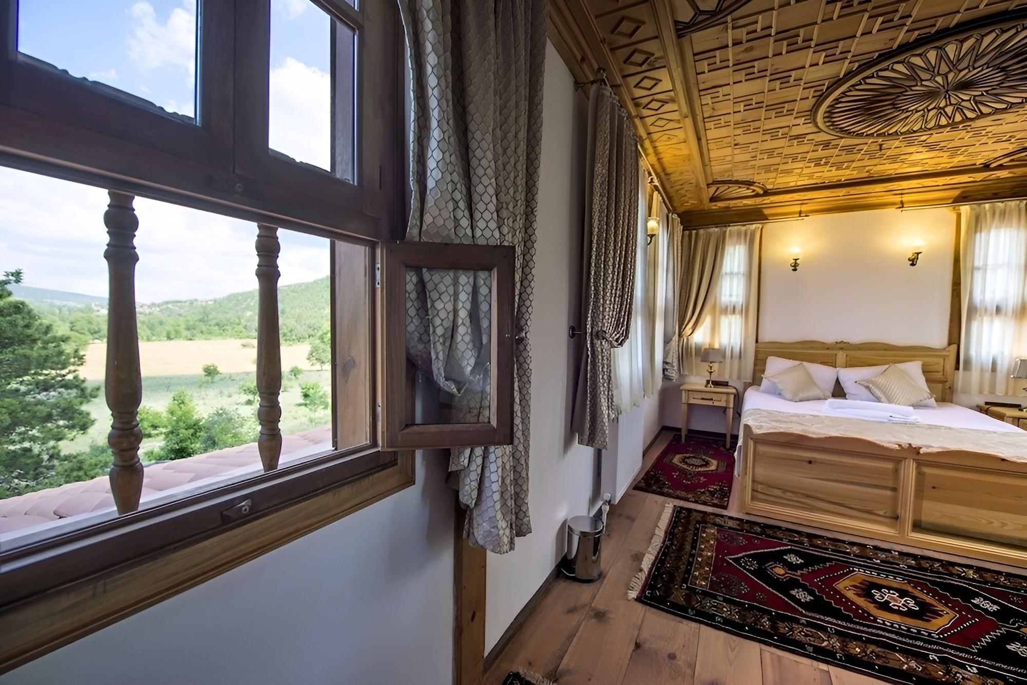 Deluxe Triple Room photo 1