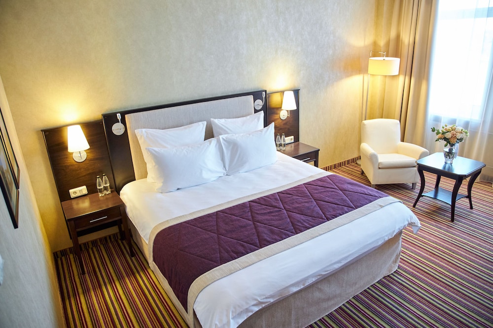 Standard Double Room, River View