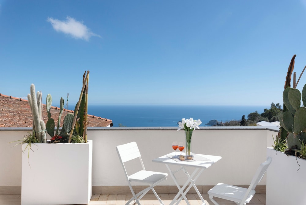 Apartment, Sea View