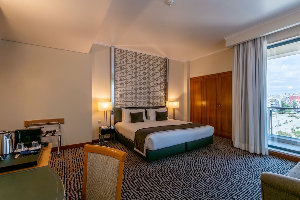 Junior Double or Twin Room - Photo 1