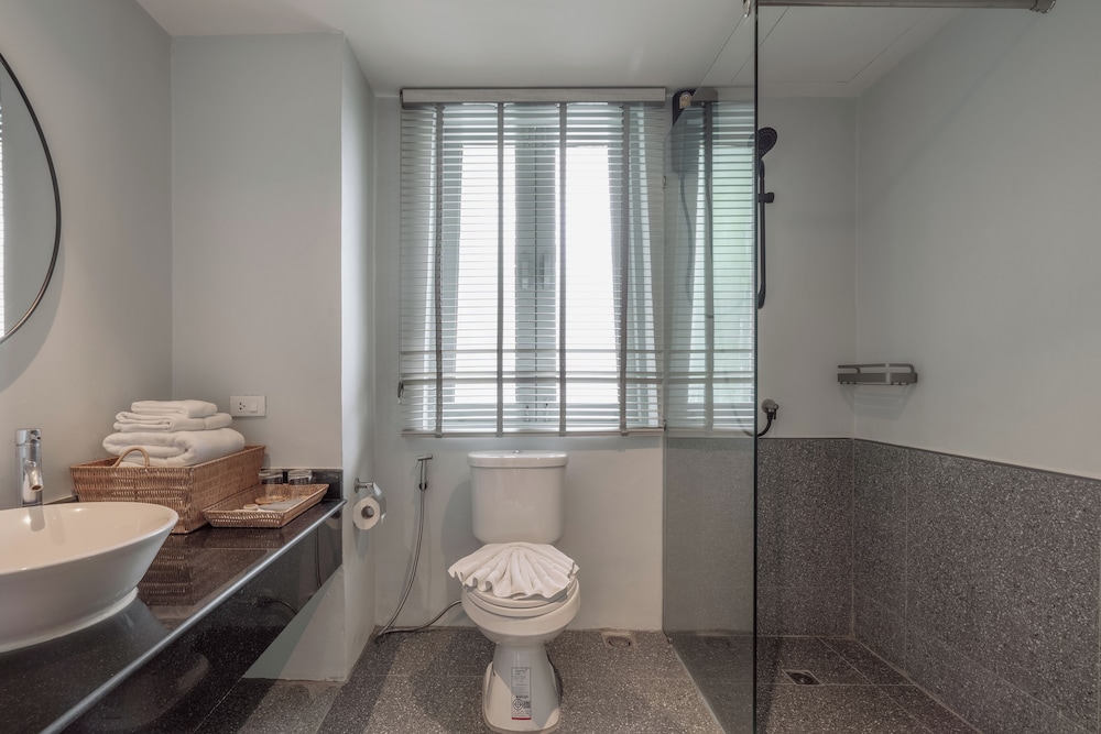 2 Bedroom Connecting Door - Photo 6