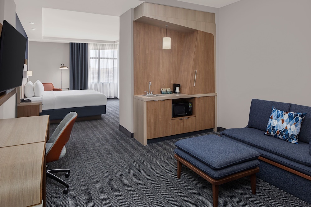 Suite, 1 Bedroom photo 1