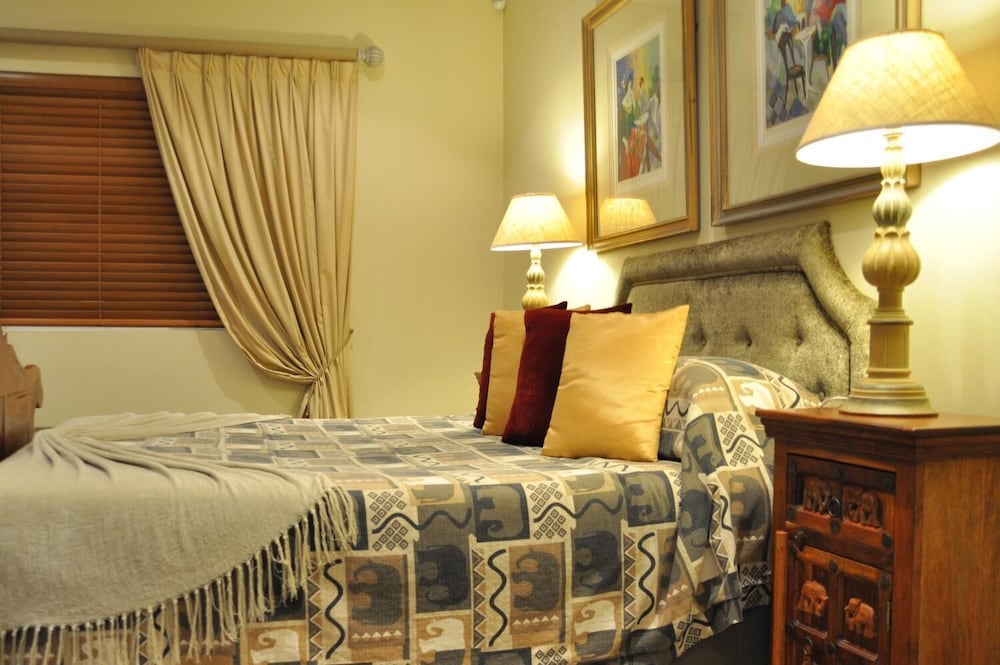 Deluxe Double Room, Ensuite photo 2