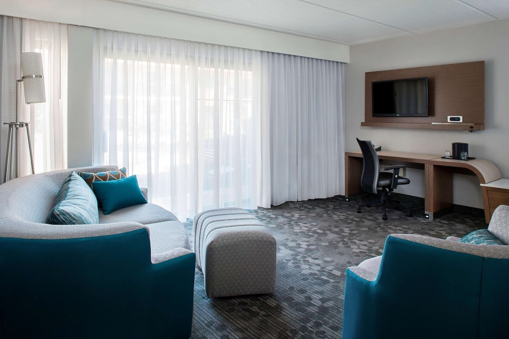 Room, 1 King Bed - Photo 2