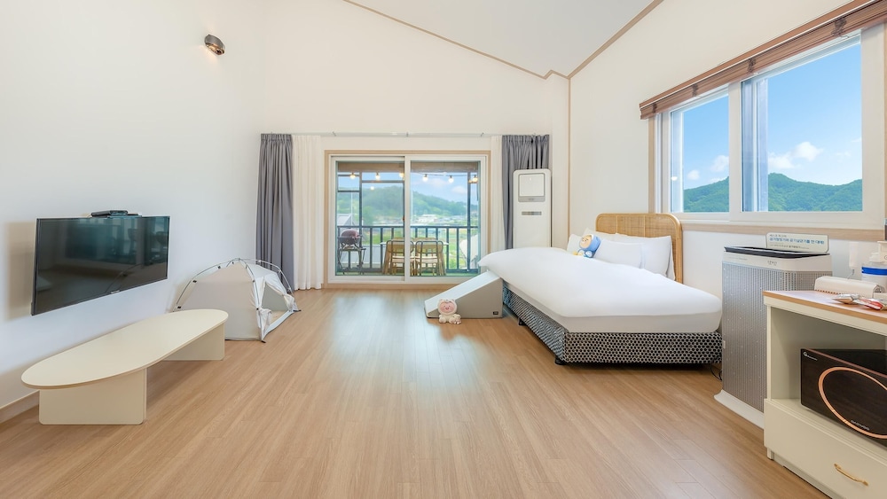 Basic Room, 1 Bedroom (Maltese4 (Multiple Layer))