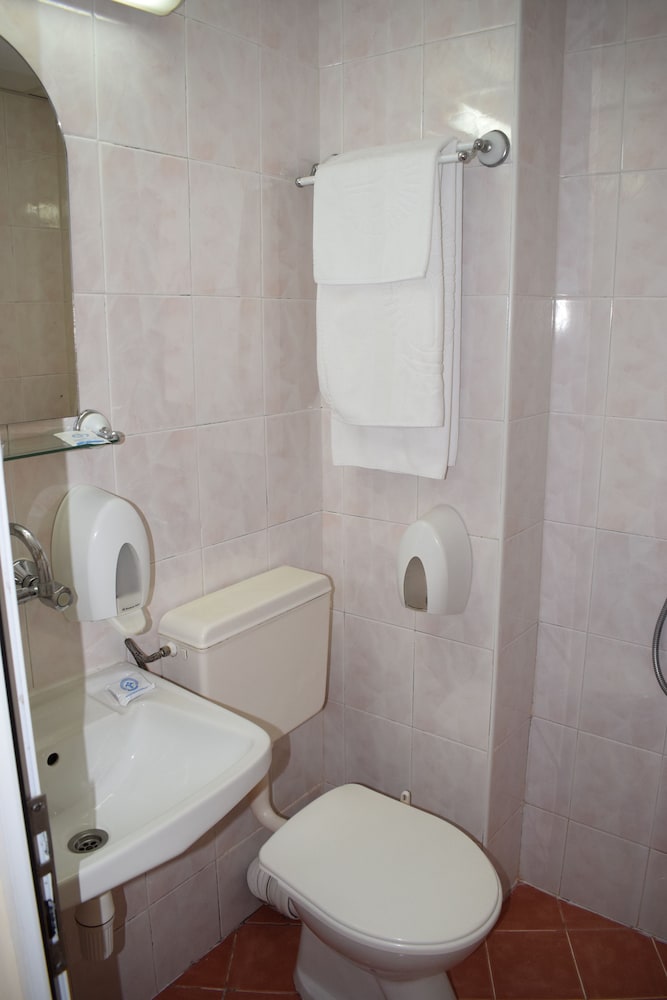Apartment, Bathtub photo 2