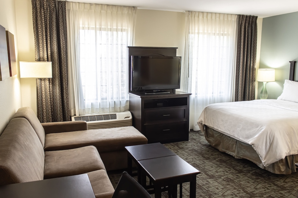 Studio Suite, 1 Queen Bed, Accessible, Kitchen (Communications) - Photo 1