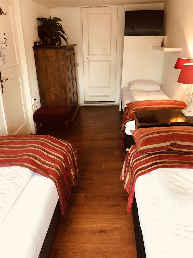 Triple Room, Canal View photo 1
