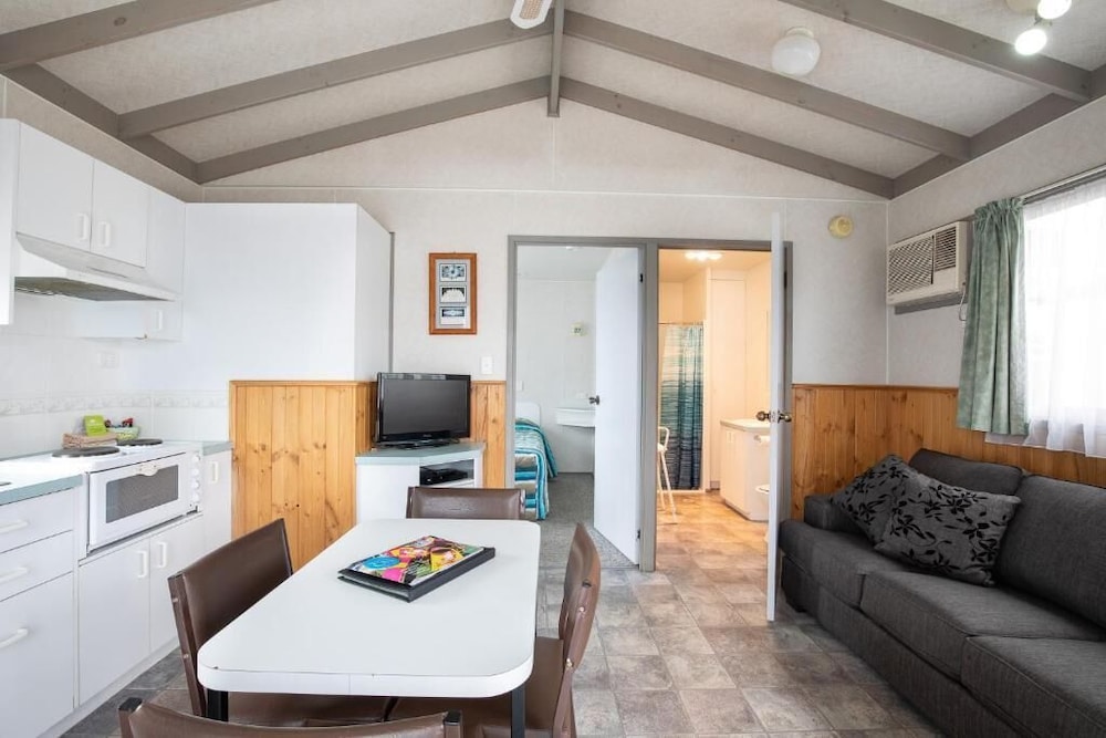 2 Berth Budget Cabin