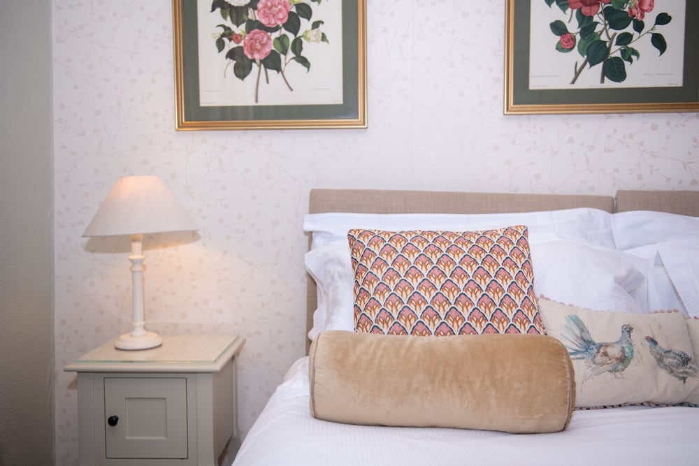Superior Double Room, Ensuite (Twin) photo 3