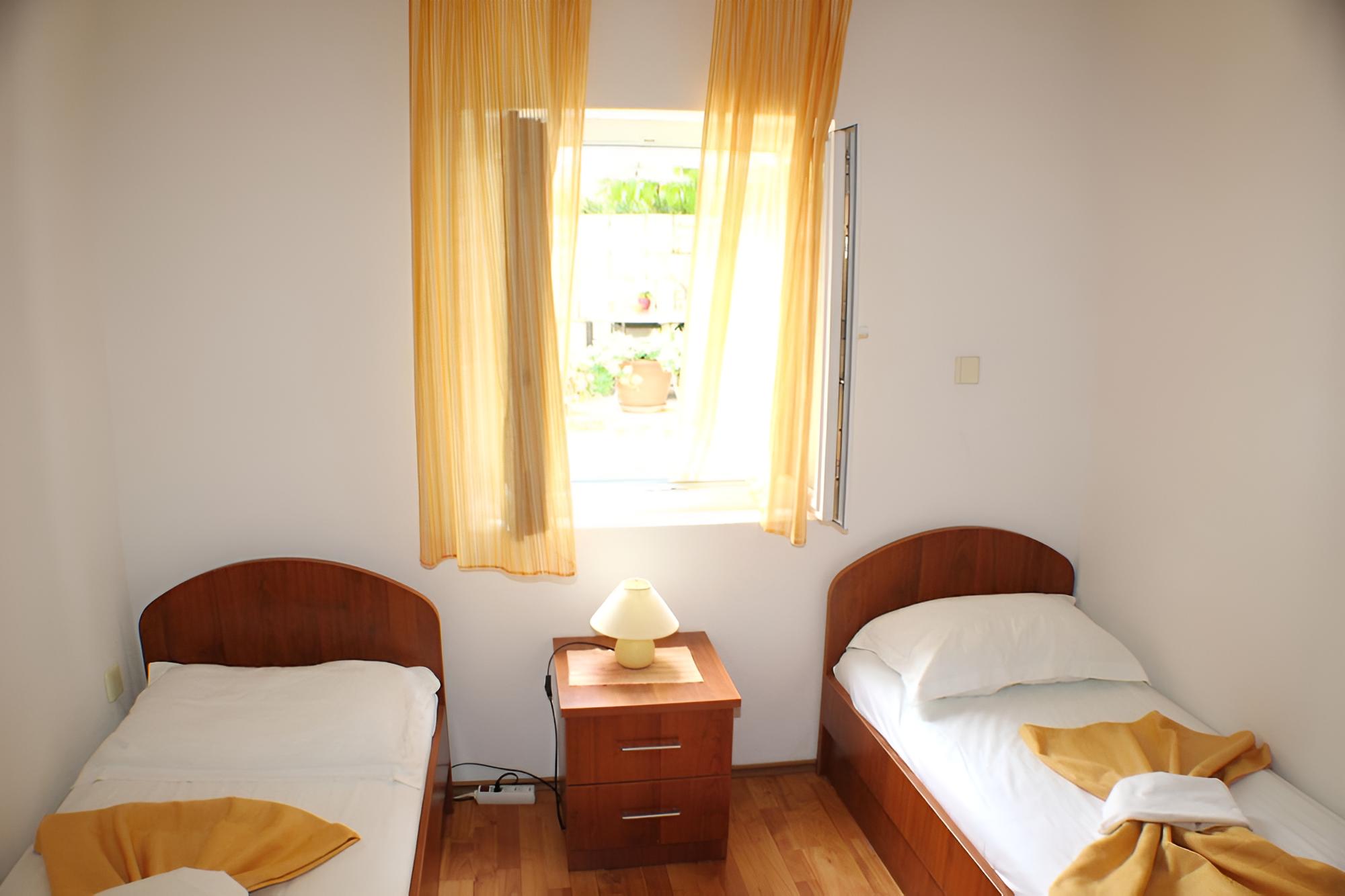 Apartment (Bale - right at the beach - A1 Plaza() photo 3
