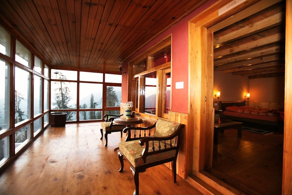 Cottage Room with Mountain View photo 3