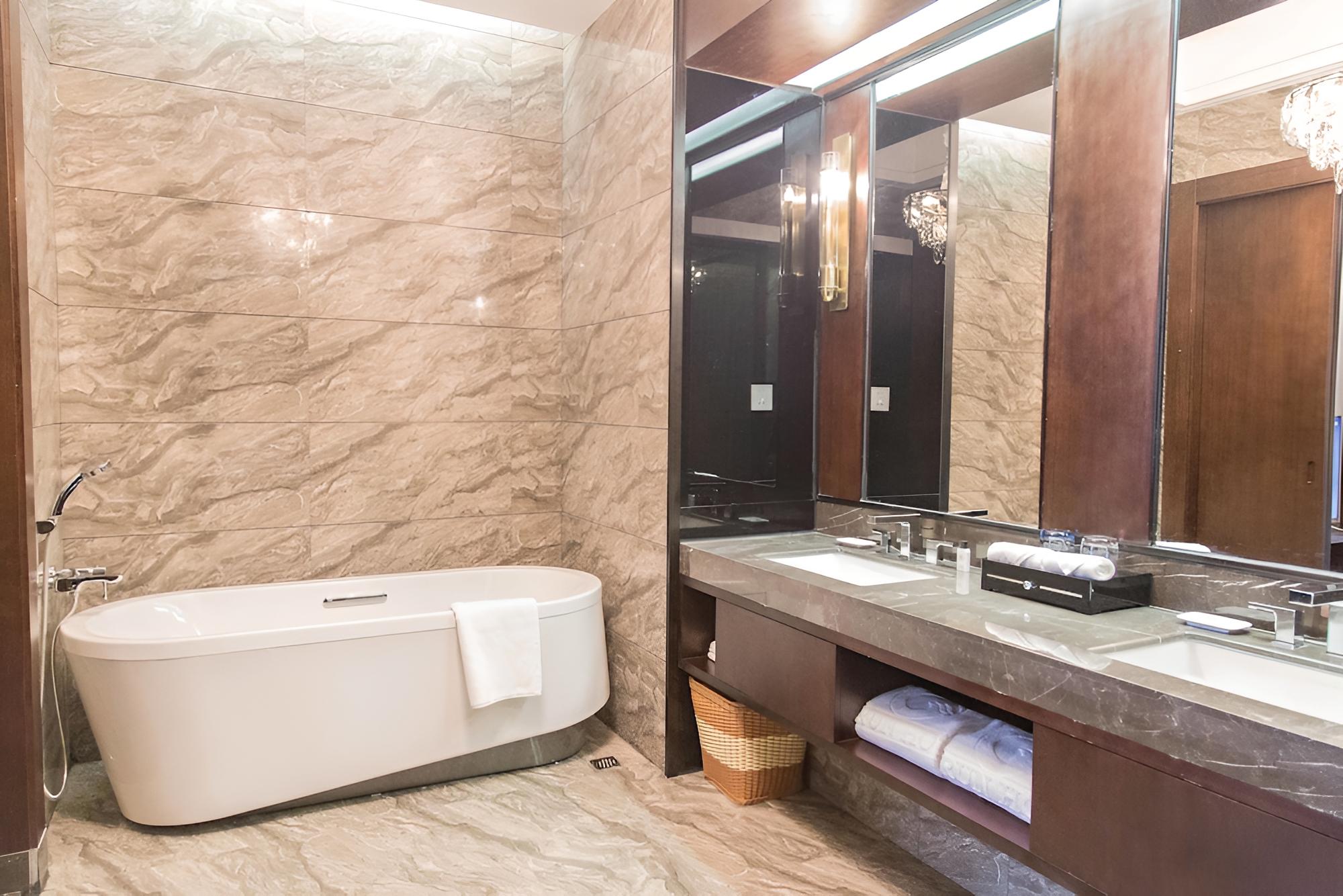 Deluxe Suite photo 3