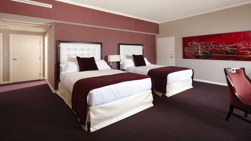 Club Room, 2 Double Beds, Accessible, Club Lounge Access (Accessible Bathtub) photo 1