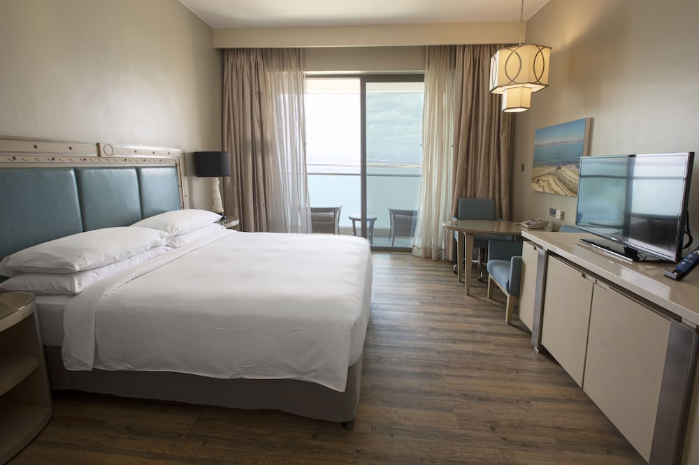Room, 1 King Bed, Non Smoking, Sea View photo 3