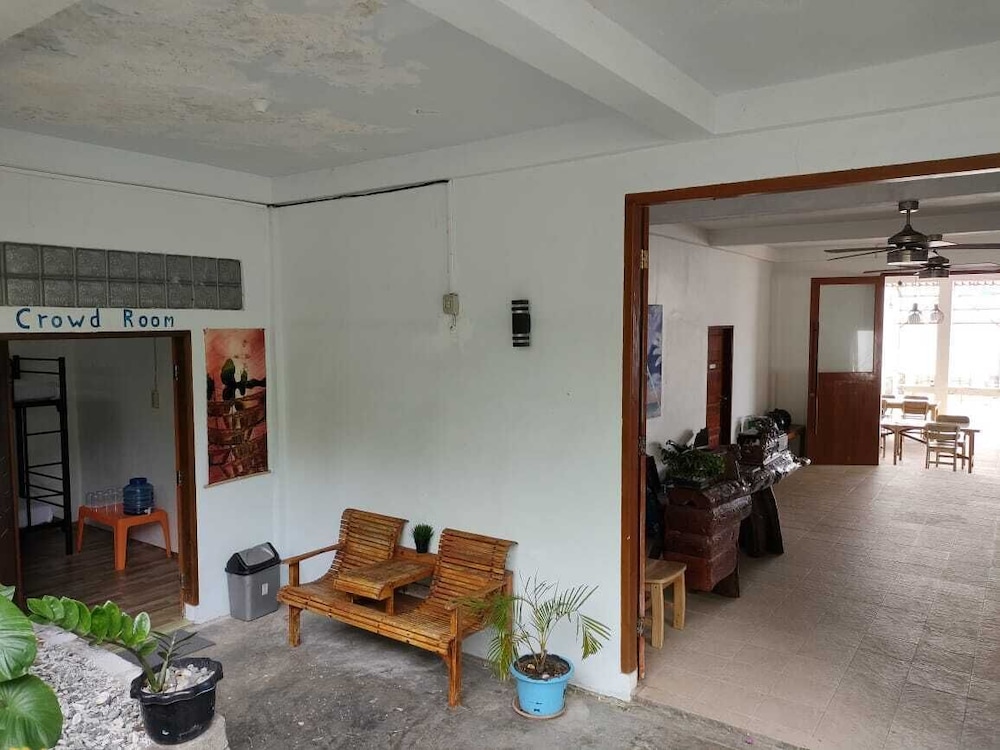 Family Room photo 3
