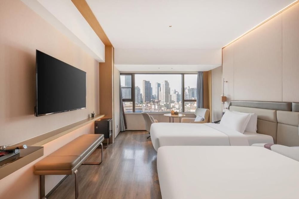 Executive Twin Room, City View