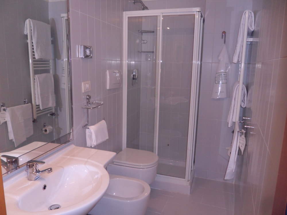Basic Double Room, 1 Bedroom (Jolly) photo 1