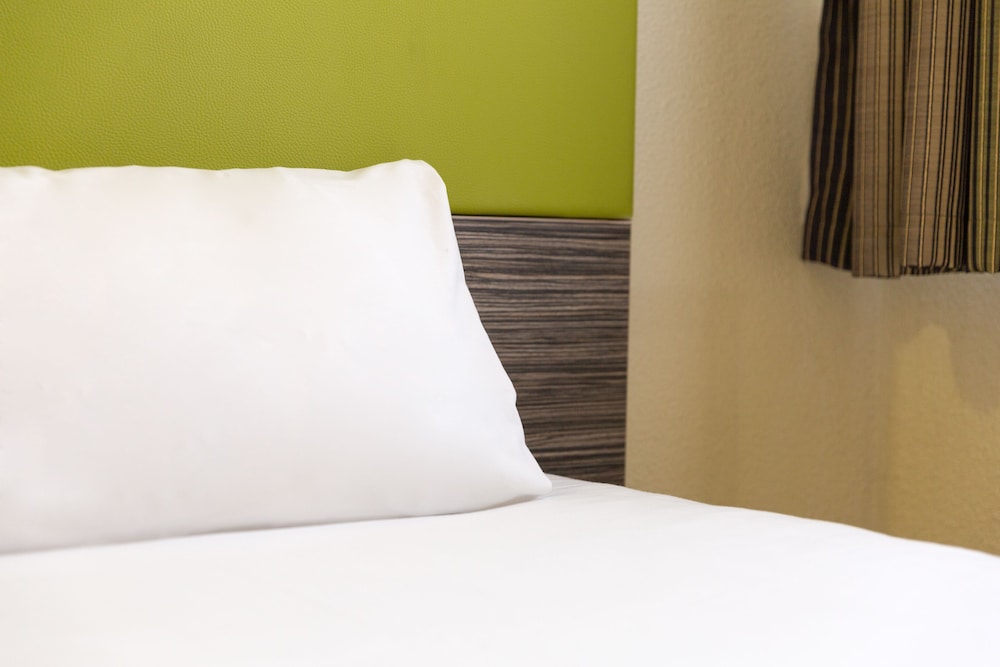 Room, 1 Double Bed (Pop) - Photo 8