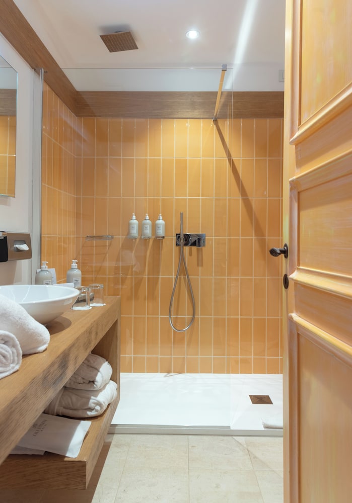 Deluxe Double Room, Sea View - Photo 8
