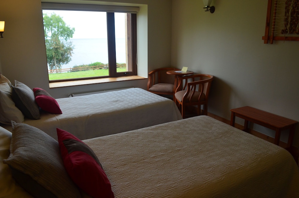 Twin Room, 2 Twin Beds photo 2
