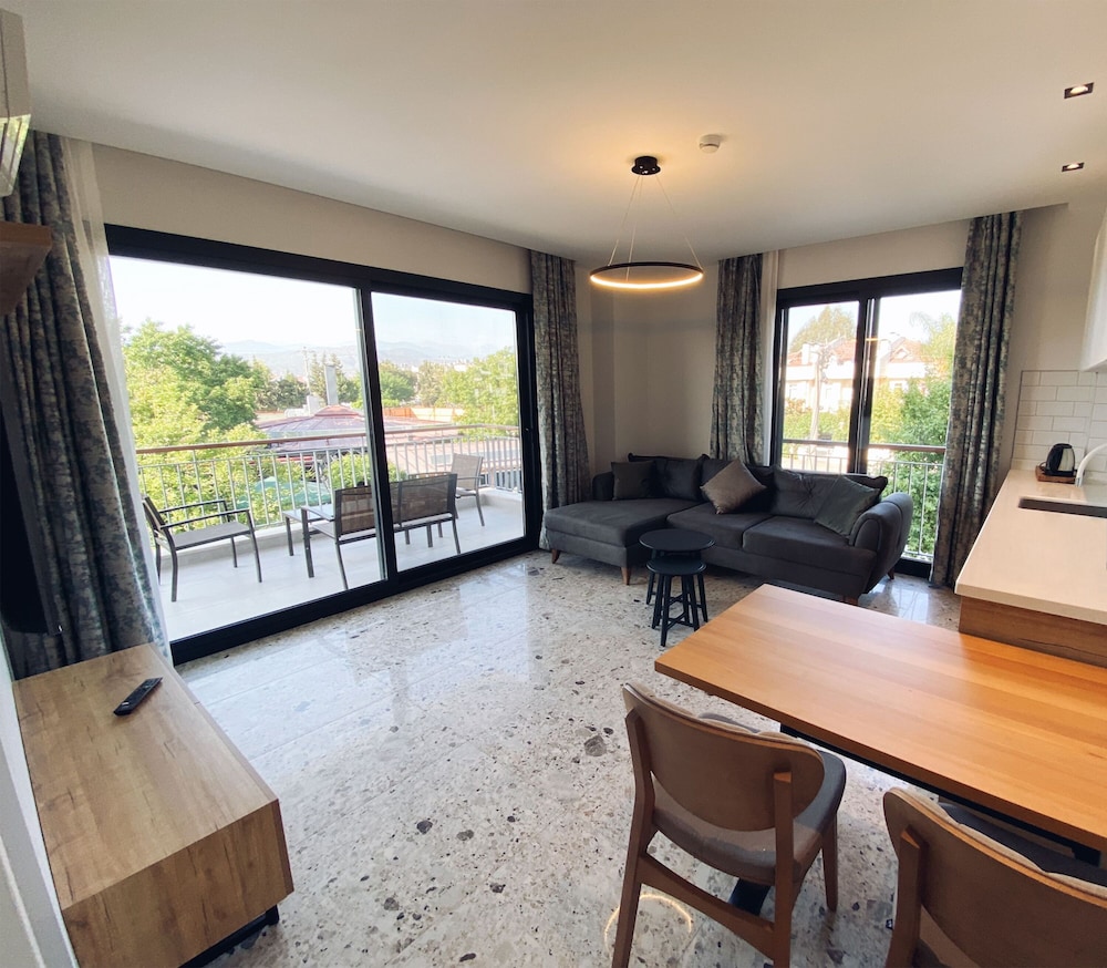 Deluxe Suite, 1 Bedroom, Kitchen