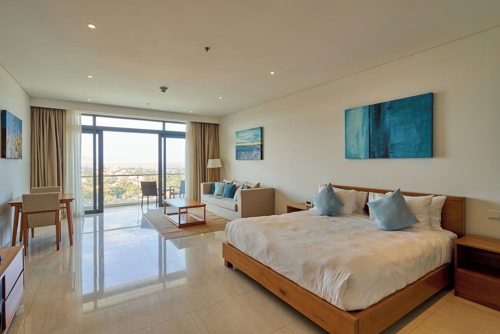 Studio, 1 Queen Bed, Ocean View photo 1