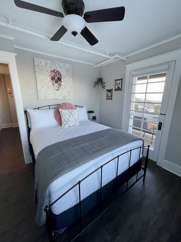 Penthouse photo 1