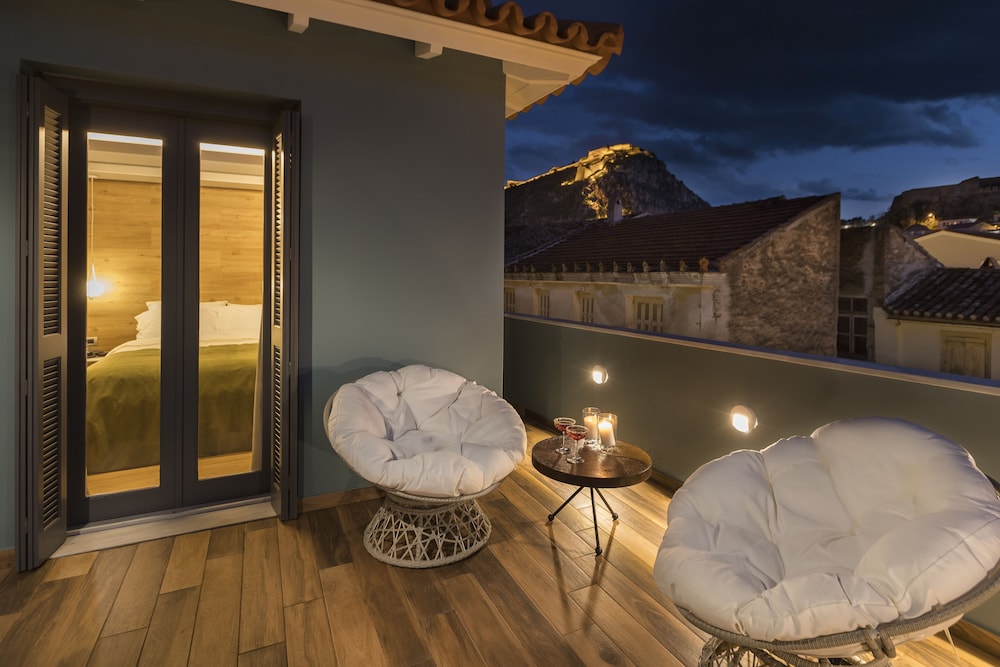 Double Room (With Palamidi View) - Photo 4