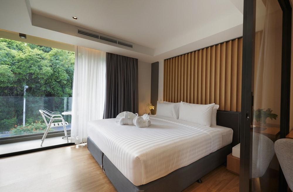 Garden Hill Suite - Photo 8