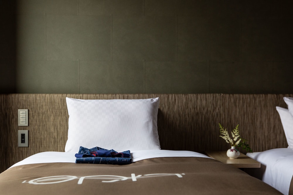 Exclusive Suite, Multiple Beds, Non Smoking, Private Bathroom