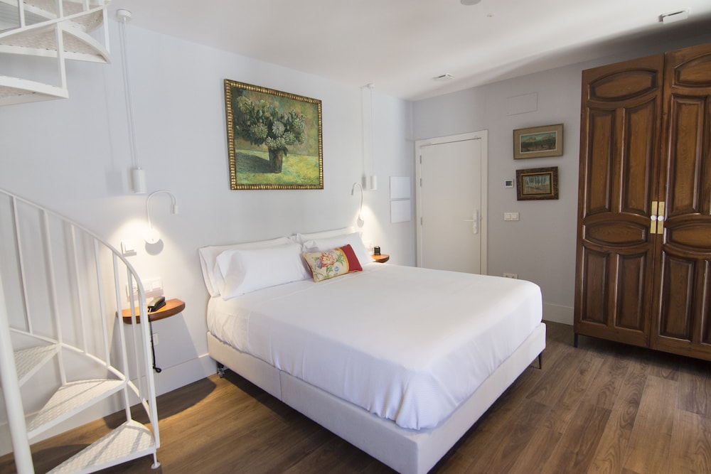 Superior Double Room - Photo 10