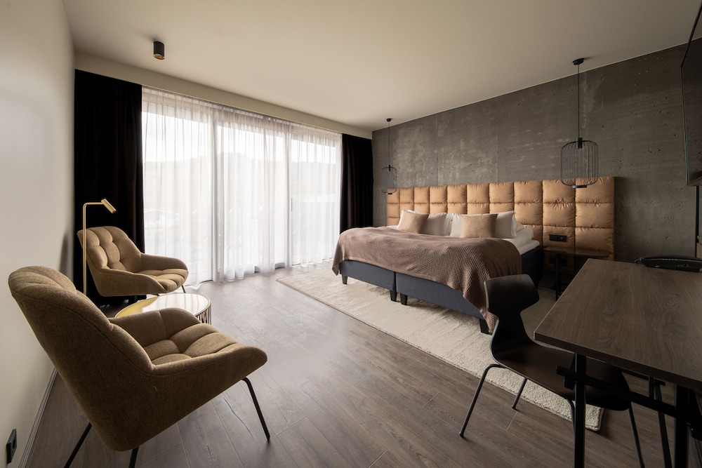 Deluxe Double Room, 1 King Bed with Sofa bed, Balcony