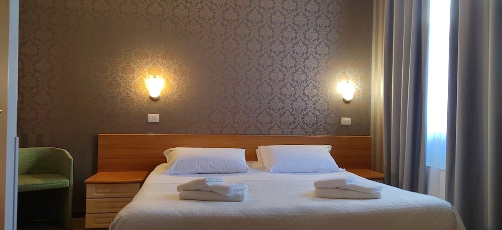 Comfort Double or Twin Room - Photo 7