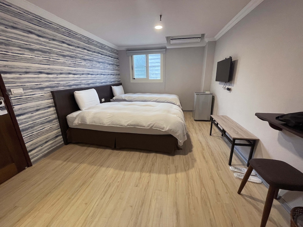 Business Twin Room photo 3