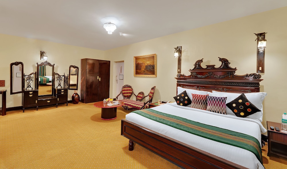 Heritage Room - Photo 3