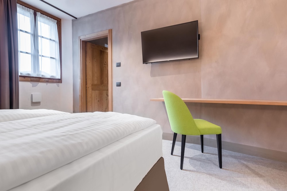 Standard Double Room - Photo 4