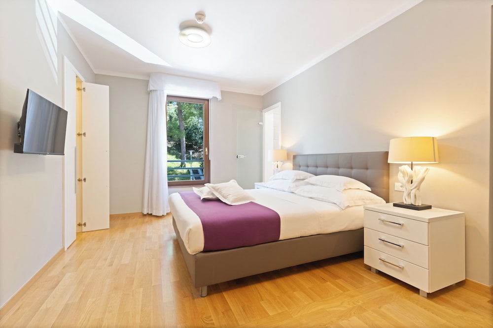 Family Apartment, 2 Bedrooms, Balcony photo 3