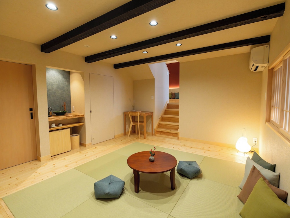 Room Sky photo 3