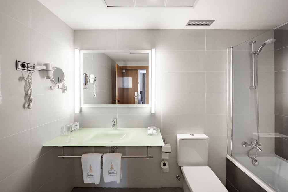 Basic Room - Photo 13